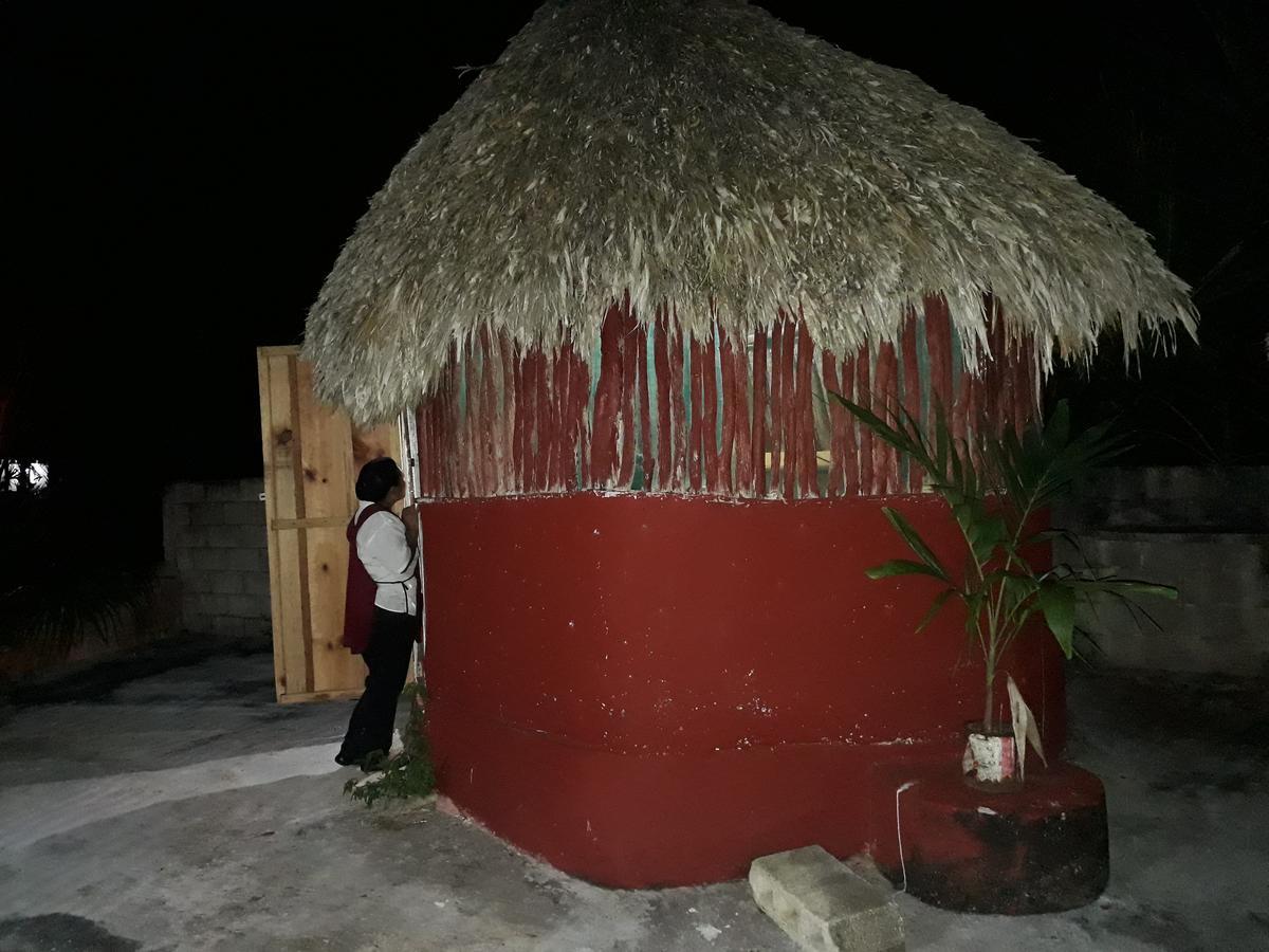 Bed and Breakfast El Chac Mool Santa Elena Exterior foto